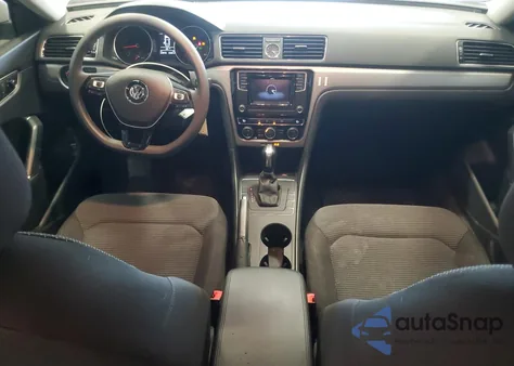 2017 Volkswagen Passat S из США, поврежденный, VIN 1VWAT7A34HC017341